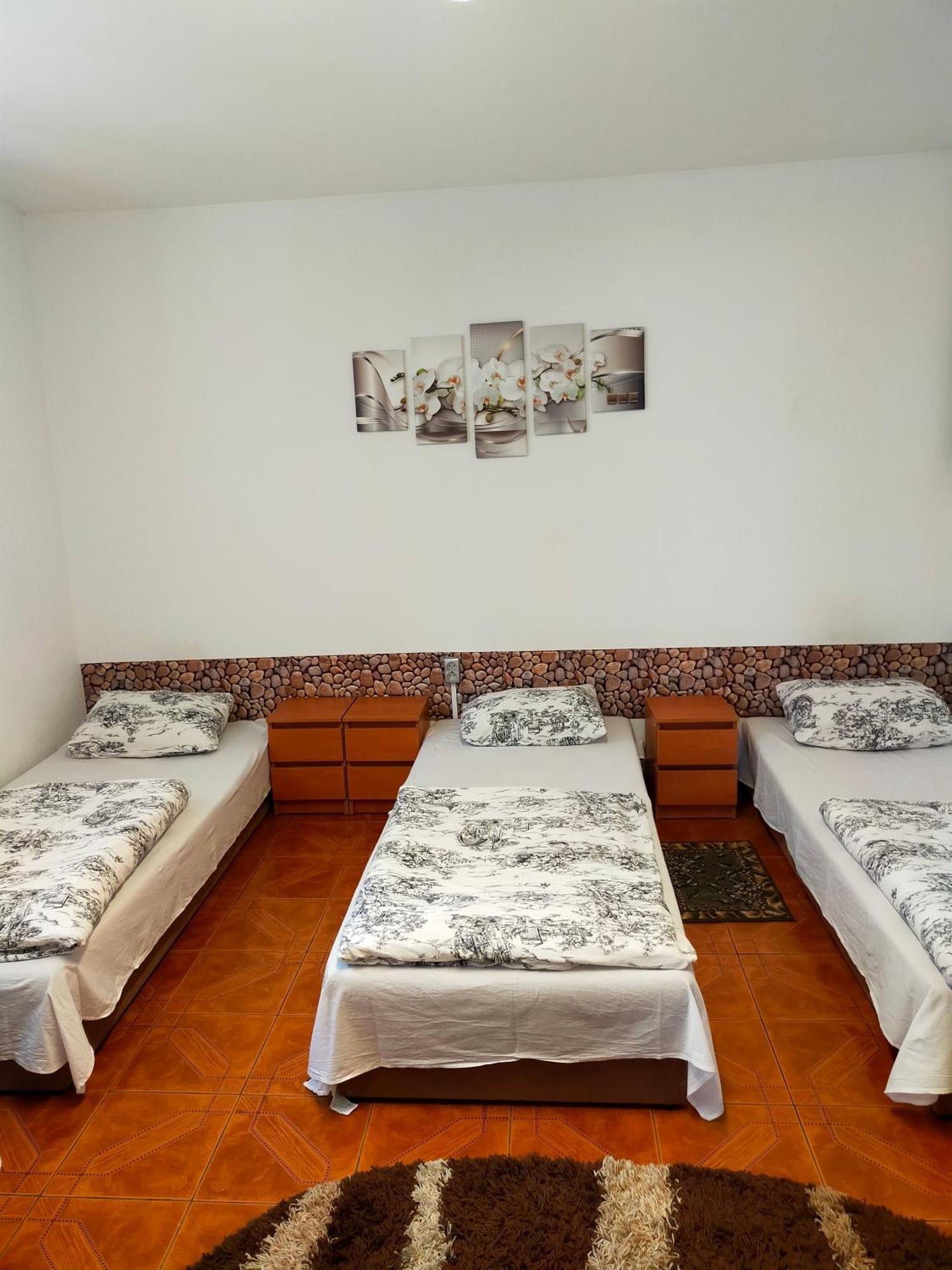 Hostel Madeira Гданьск Экстерьер фото