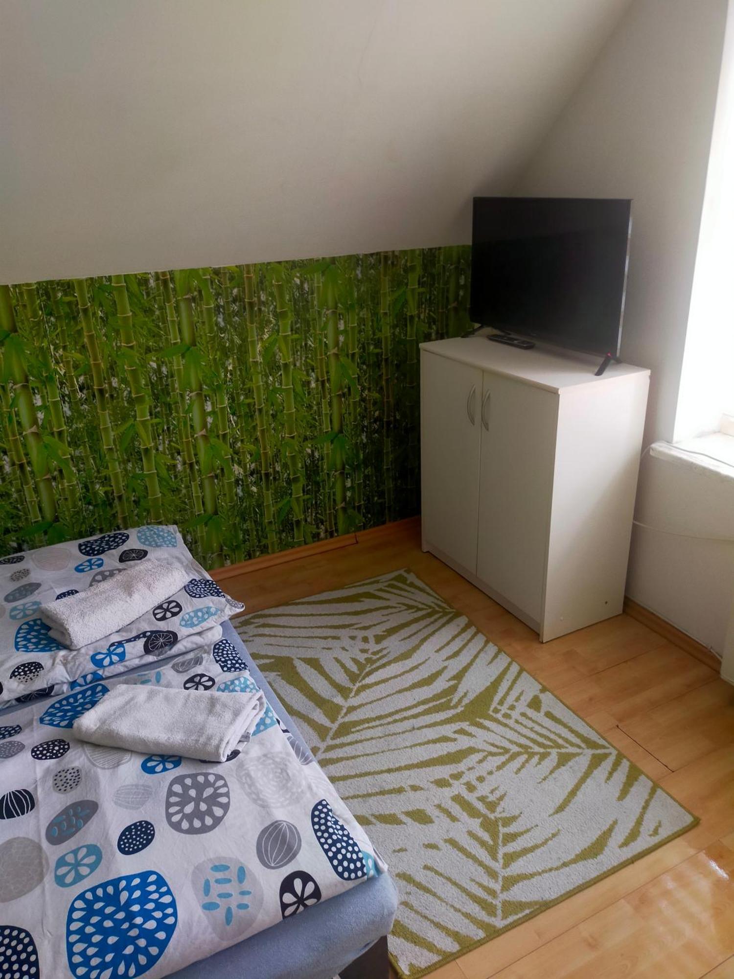 Hostel Madeira Гданьск Экстерьер фото