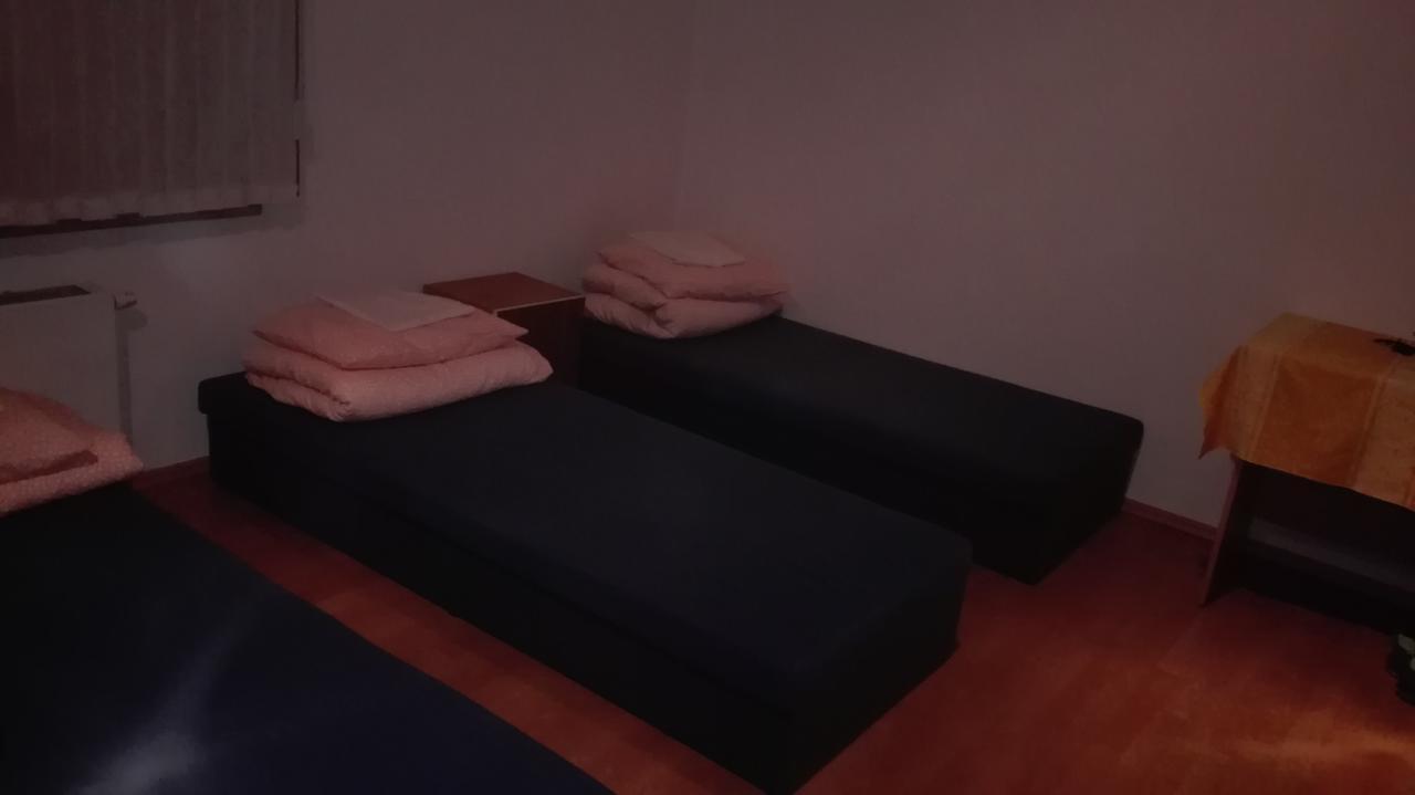 Hostel Madeira Гданьск Экстерьер фото