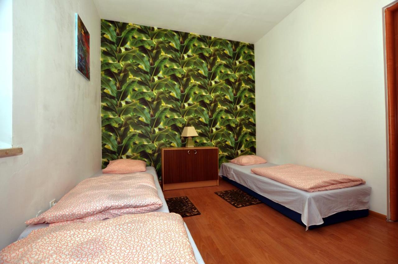 Hostel Madeira Гданьск Экстерьер фото