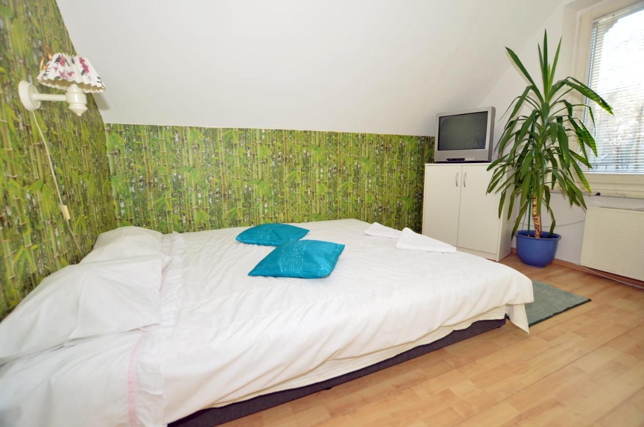 Hostel Madeira Гданьск Экстерьер фото